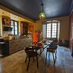 Bed & Breakfast Manoir Des Comtes