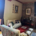 Manoir Des Comtes Bed & Breakfast 3*