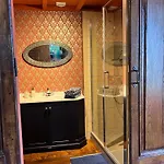Bed & Breakfast Manoir Des Comtes 3*
