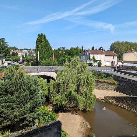 Manoir Des Comtes 3* Confolens