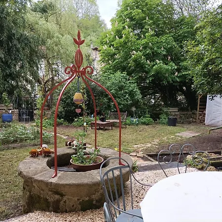 Bed & Breakfast Manoir Des Comtes Confolens