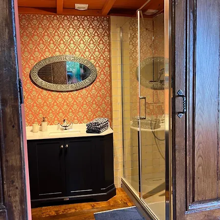 Bed & Breakfast Manoir Des Comtes 3*
